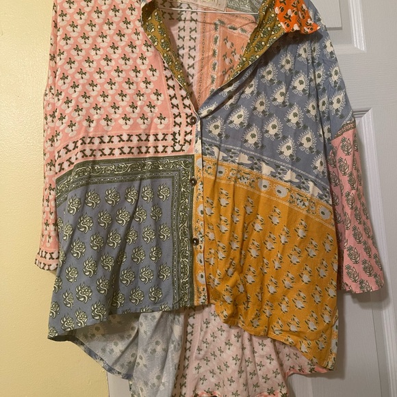 For @macym10 Jens pirates booty daydream button down - Picture 2 of 4